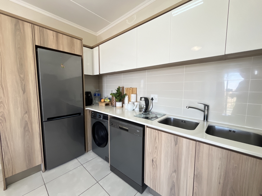 To Let 1 Bedroom Property for Rent in Richwood Western Cape